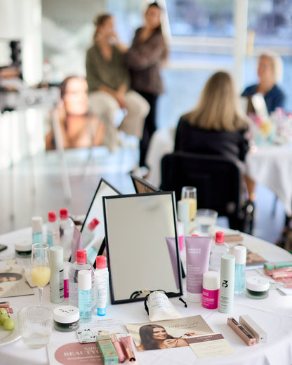 Sallis BEAUTYCLASS | Hverdagsmakeup + Holiday Glam | Spar 499 kr