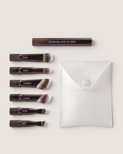 Touché Salli Essenza Six In One makeup brush system med 6 børstehoveder i vegansk læder etui. Perfekt til rejse.
